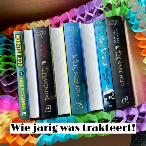 WINACTIE AFGELOPEN! Winnaar Yonina heeft een mailtje gehad. ♥️
Hoera! Gisteren was het mijn 38e verjaardag! 🎉
En: wie jarig is trakteert… Dus: ik heb naast het thrillerpakket van gisteren ook nog een pakket met 8 jeugdboeken samengesteld om aan iemand cadeau te doen! 🎁
Lees gauw verder hoe je kans maakt:
📚 www.biebmiepje.nl 📚