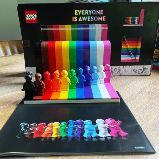 Everyone is awesome 🌈

🖤🤎❤️🧡💛💚💙💜🤍💖

#everyoneisawesome #bewhoyouare #loveislove #lego